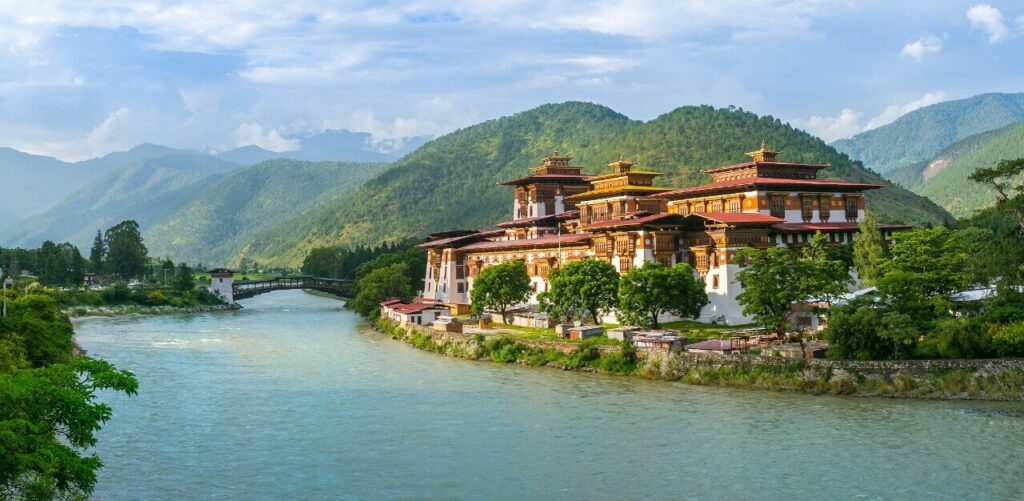 amazing cultural bhutan tours