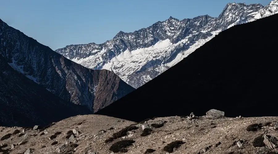 Mountain Range on the way to base camp