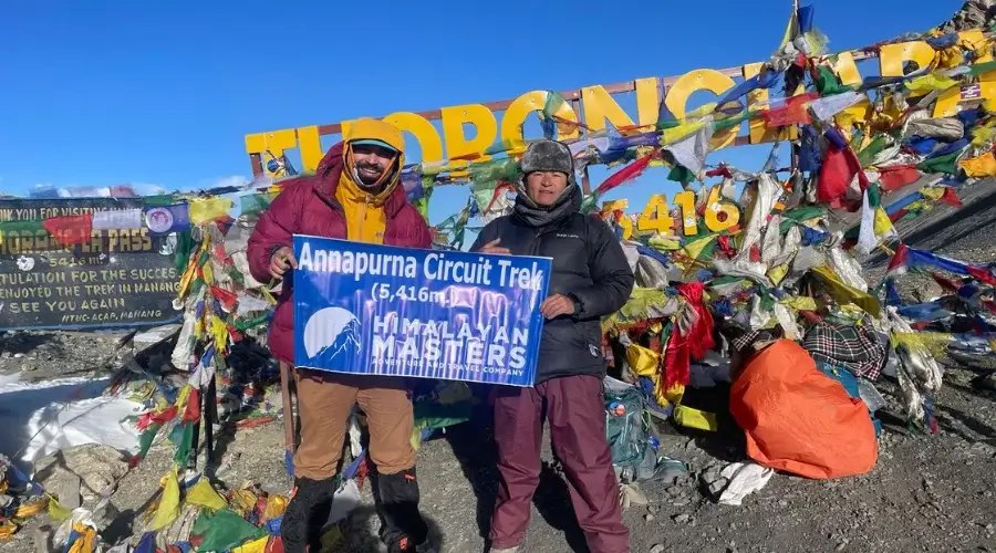 Himalayan Masters team at Thorong La Pass