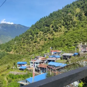 Khanjim Village on the way to Sherpagaon