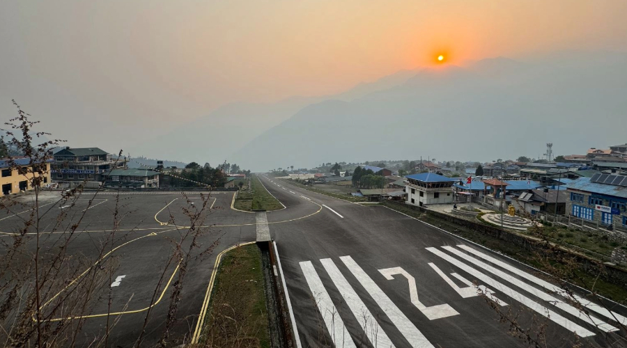 Lukla-Airport-also-known-as-Tenzing-Hillary-Airport