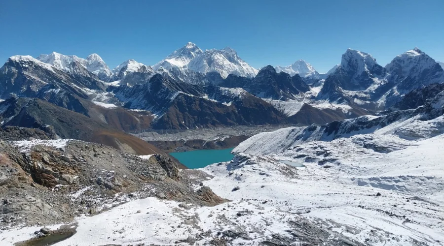 Majestic view of Everest range and Gokyo Lakes