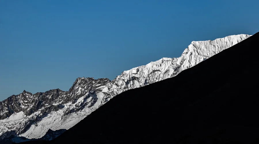 Majestic view of Mountains en route Everest