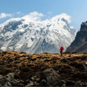 Trek from Khambachen to Lhonak