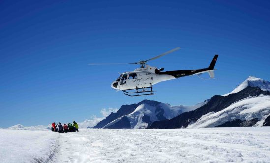 Can a helicopter fly on top of Mount Everest? Helicopter to Everest Peak