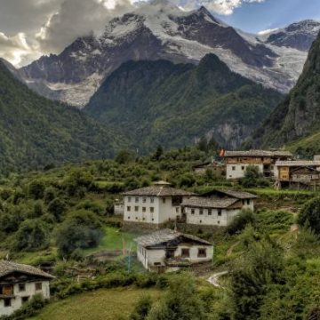 What months can you hike in Nepal?