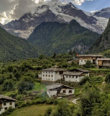 What months can you hike in Nepal?