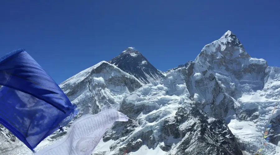 Everest base camp helicopter tour with kalapathar landing
