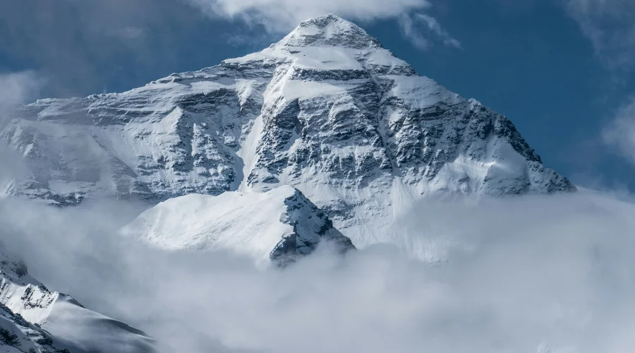 Everest Base camp hike length