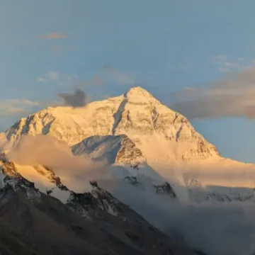 25 Mind-Blowing Fun Facts About Mount Everest