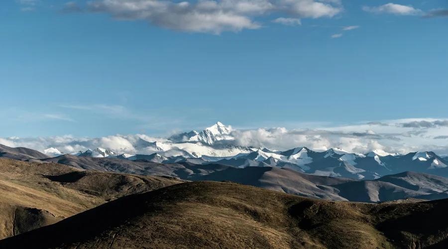 Is Mount Everest a volcano?