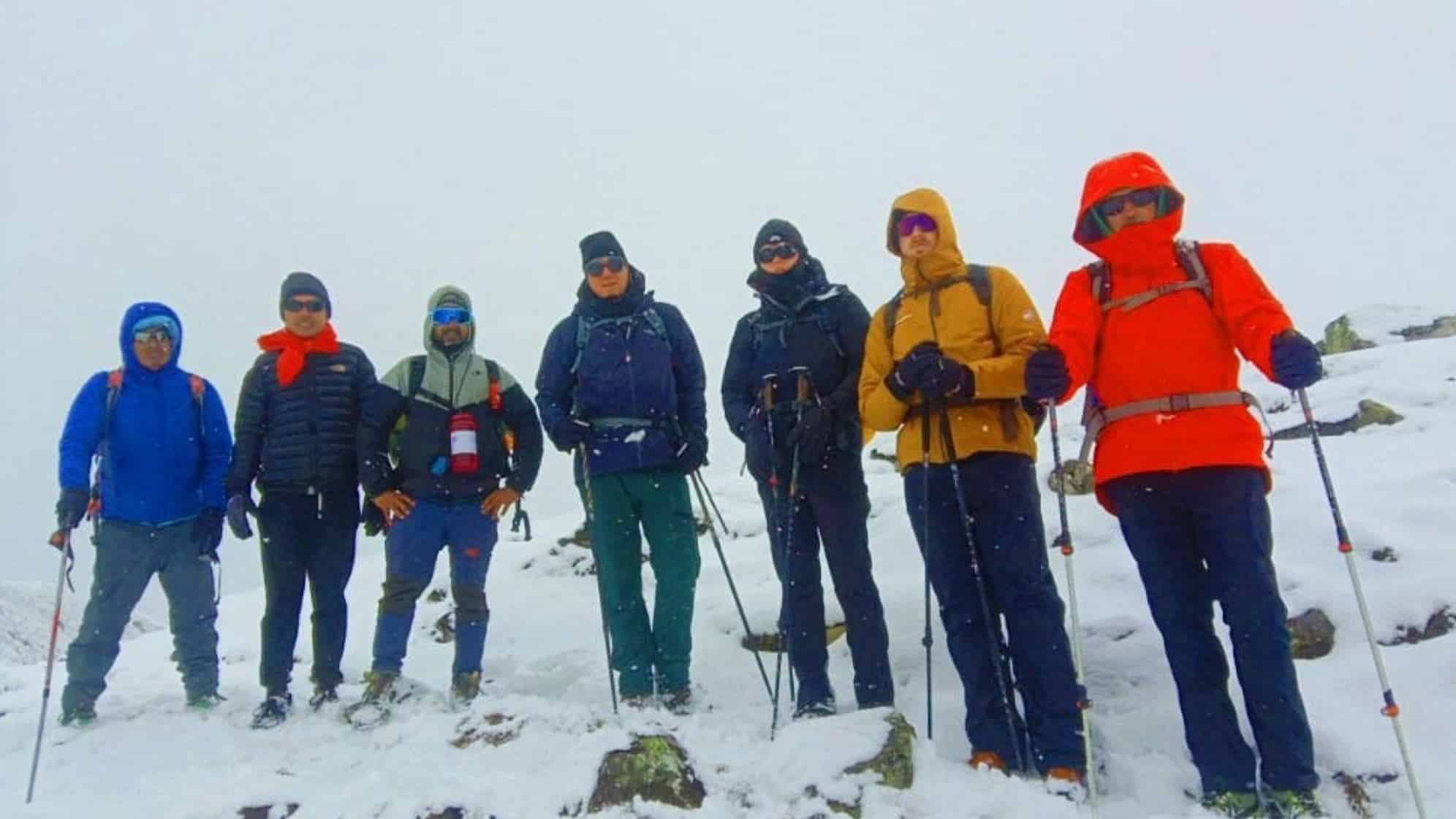 Leonard-R-and-team-climbing-Yala-Peak-with-Himalayan-Masters