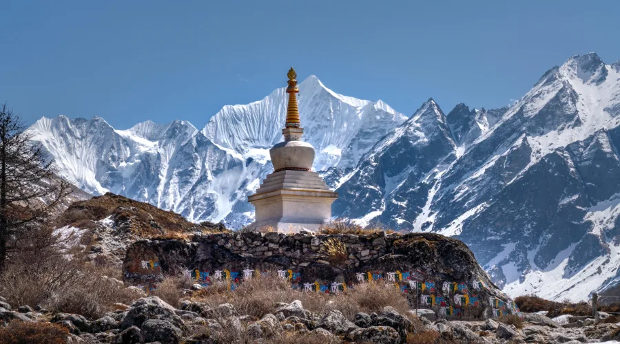 Langtang Valley Weather, Temperature & Best Time to Trek