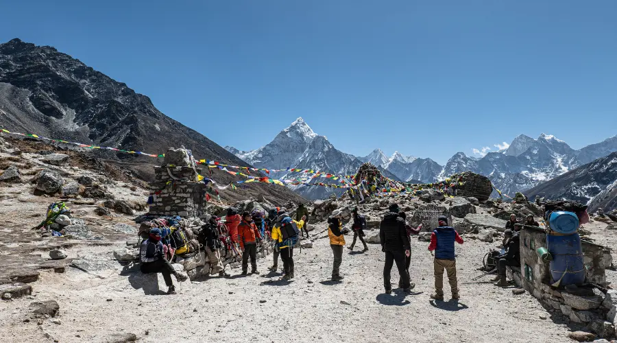 Trekkers on the way to Everest Base Camp