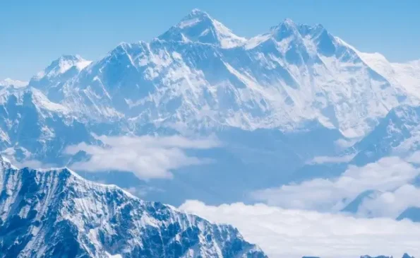 Everest North Face vs. South Face | How they Differ?