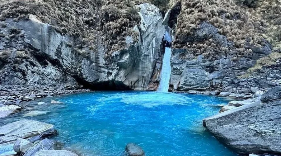 Phutphute Jharana On the Way to North Annapurna Base Camp