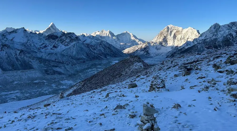 Snow-capped Everest Three Passes weather seen from Kala Patthar