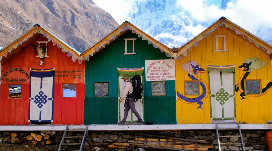 Teahouses in Khambachen