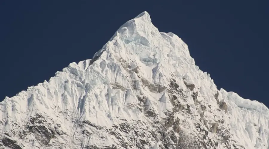 All you need to know about Langtang Lirung Expedition 