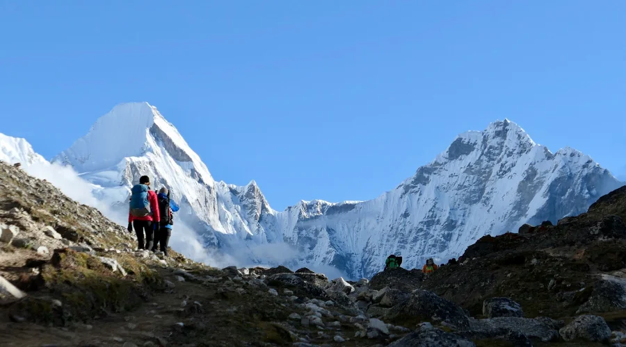 Everest base camp hike length